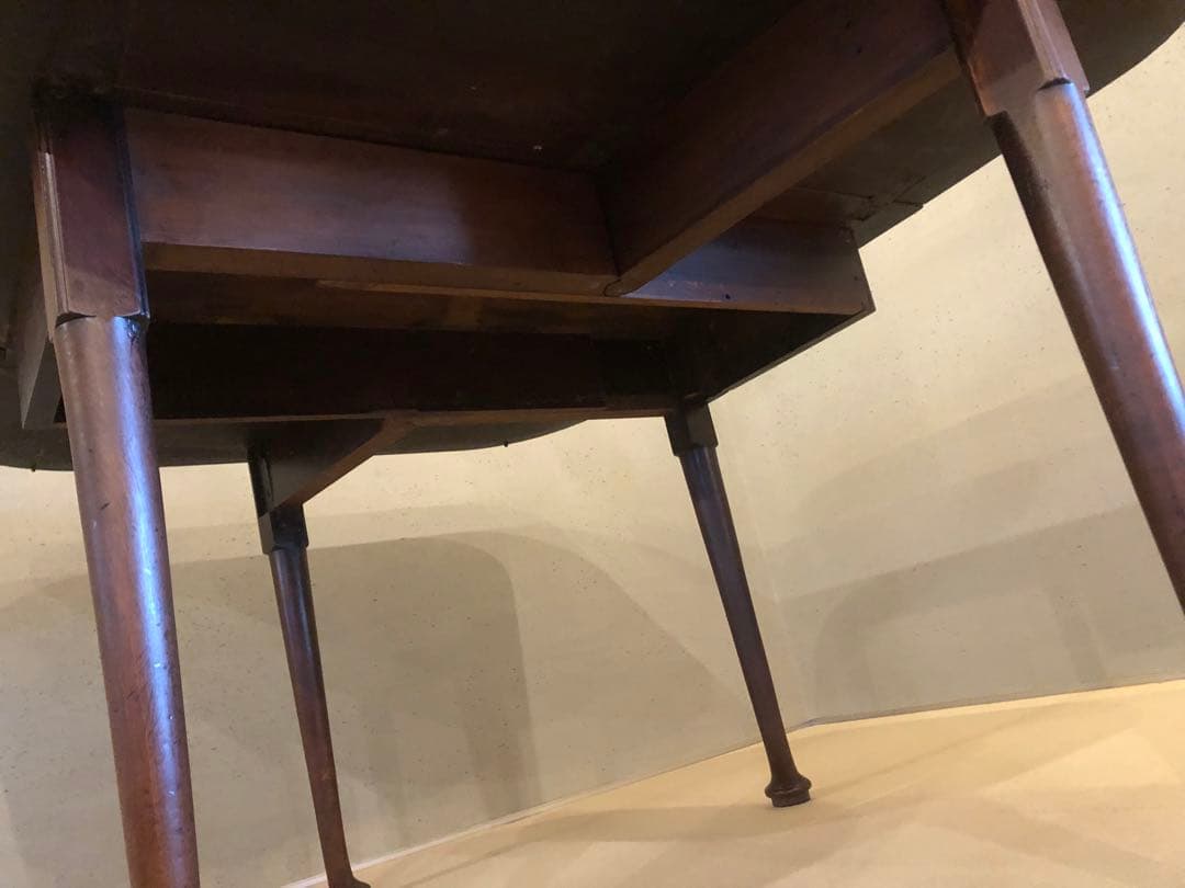 英国アンティークテーブル