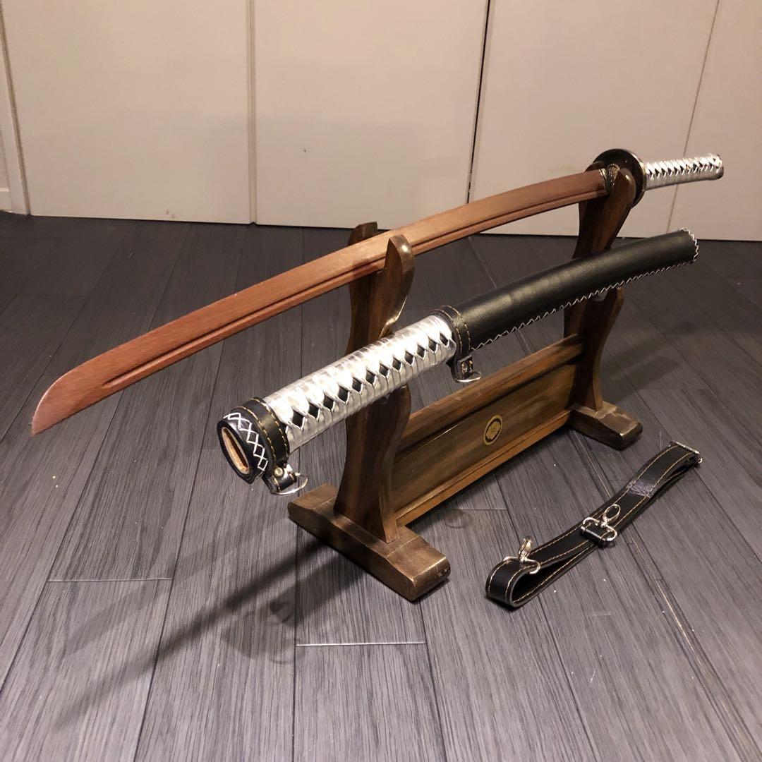 希少品　高級模造刀　ローズウッド　木刀　鞘付き木刀　拵え　高級居合刀　銀拵え