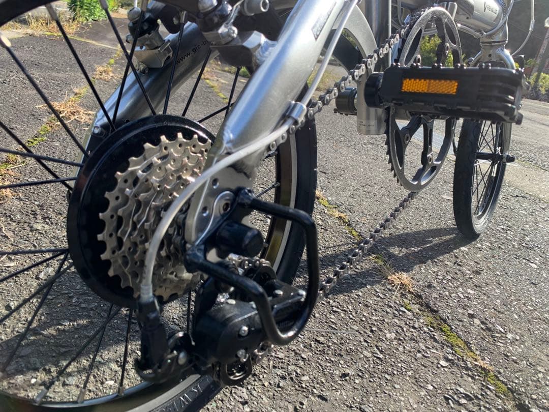 【即乘】送料無料 RENAULT折り畳み自転車7速 ミニベロ 小径車 16インチ