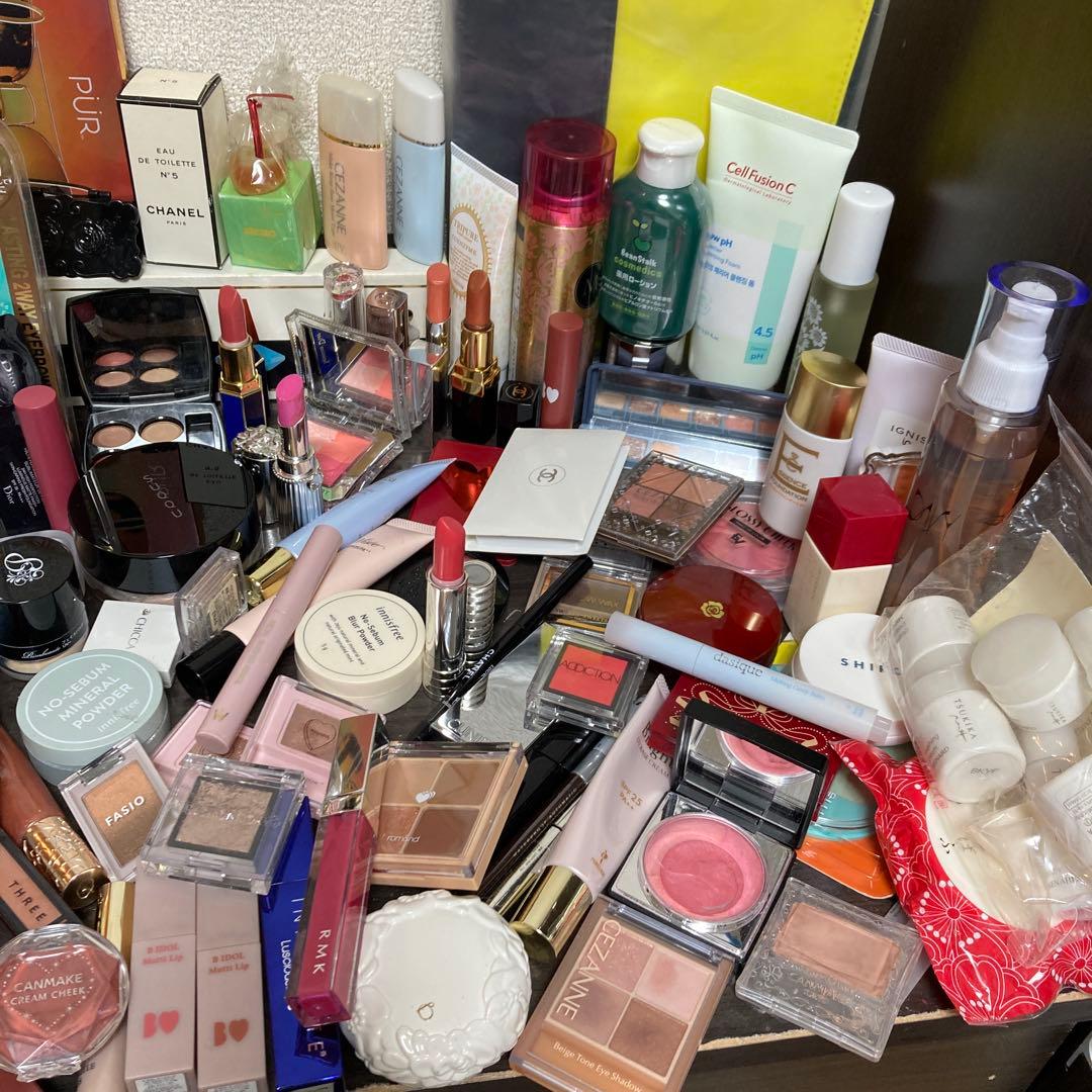 コスメ まとめ売り