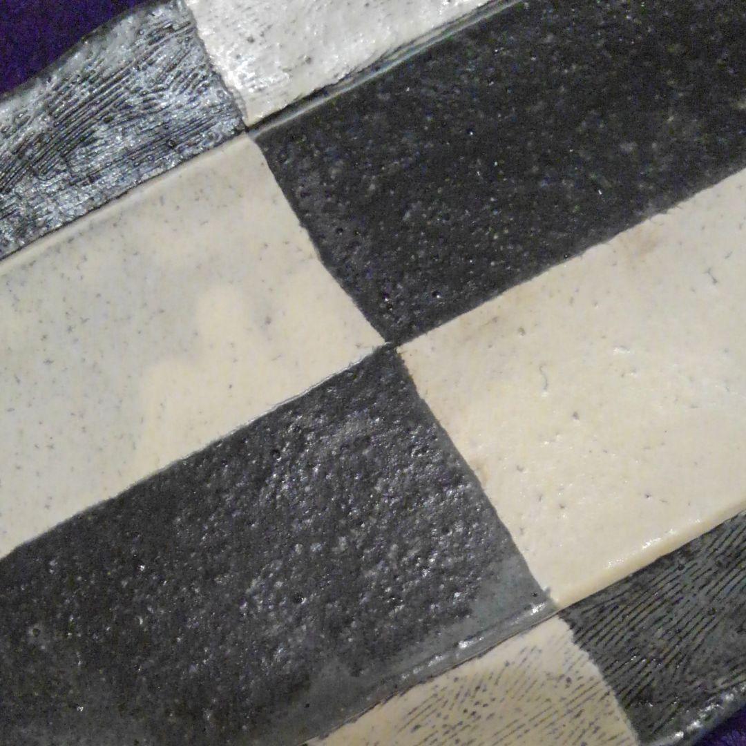 信楽焼 粉引市松長々皿