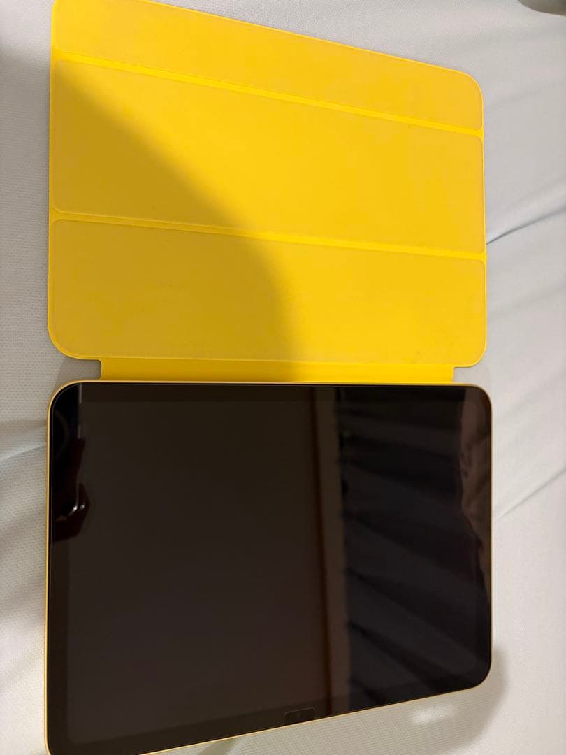 ipad A16 Wi-Fiモデル128GB イエロー 11インチ専用ケース付き