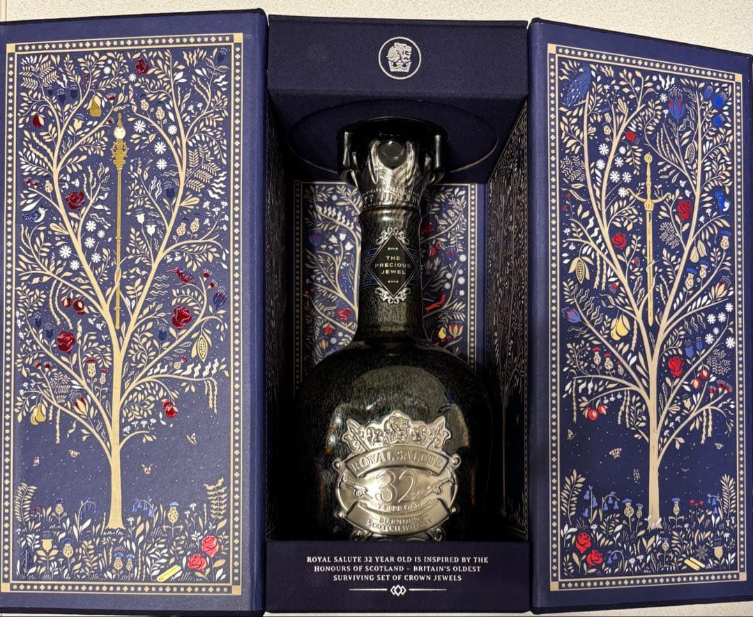 ロイヤルサルート 32年THEPRECIOUS 陶器 500ml スコッチ