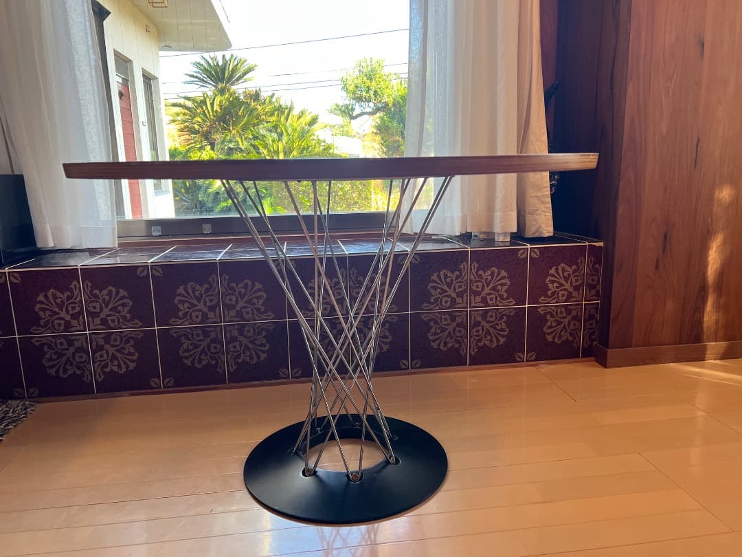 イサムノグチ　サイクロンテーブル　（リプロダクト家具）