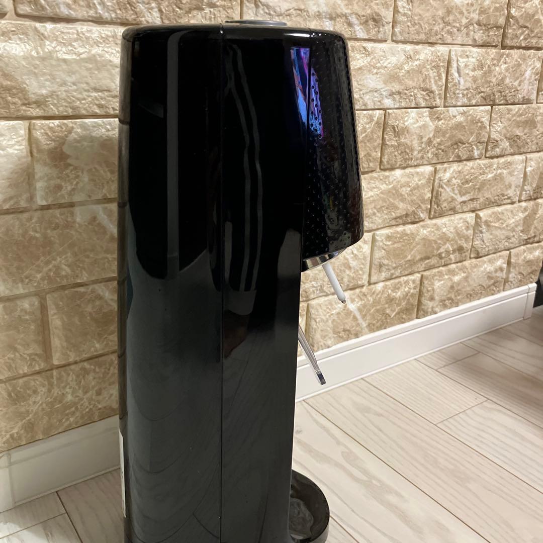 sodastream 炭酸水メーカー ブラック ボトル2本付き