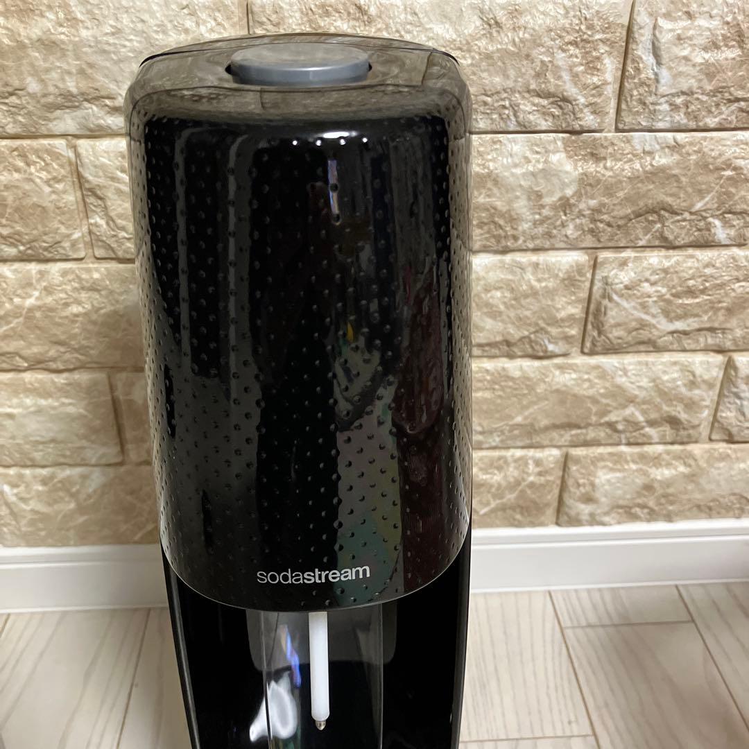 sodastream 炭酸水メーカー ブラック ボトル2本付き