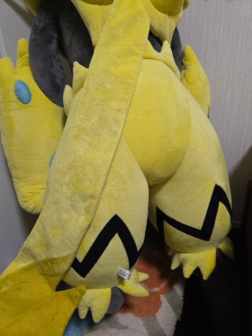 等身大ゼラオラ ぬいぐるみ ポケモンセンターオンライン限定 - メルカリ