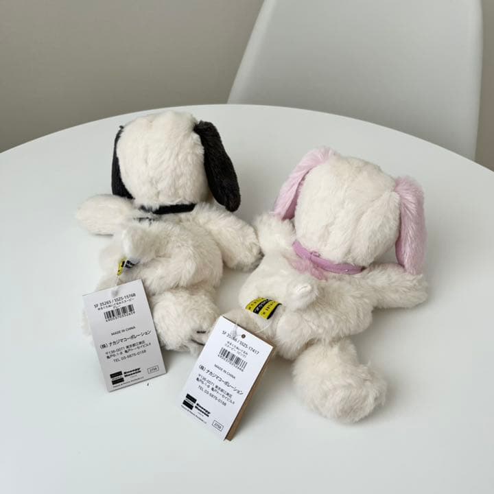 スヌーピーミュージアム限定 ゆるくたぬいぐるみ。スヌーピー。ピンク