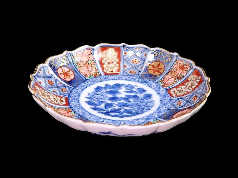 大聖寺伊万里 金襴手 菊花型 牡丹の図 4寸皿 2枚 C457AS-CVsの通販はau