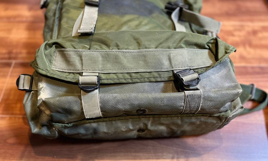 実物 USED 米軍 FALCON II RADIO バックパック