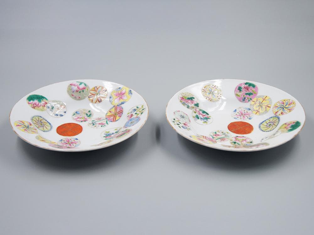 瓷】 ☆ 瓷器 粉彩皮球花紋折沿盤 ☆ 清朝期 花卉 果物 手