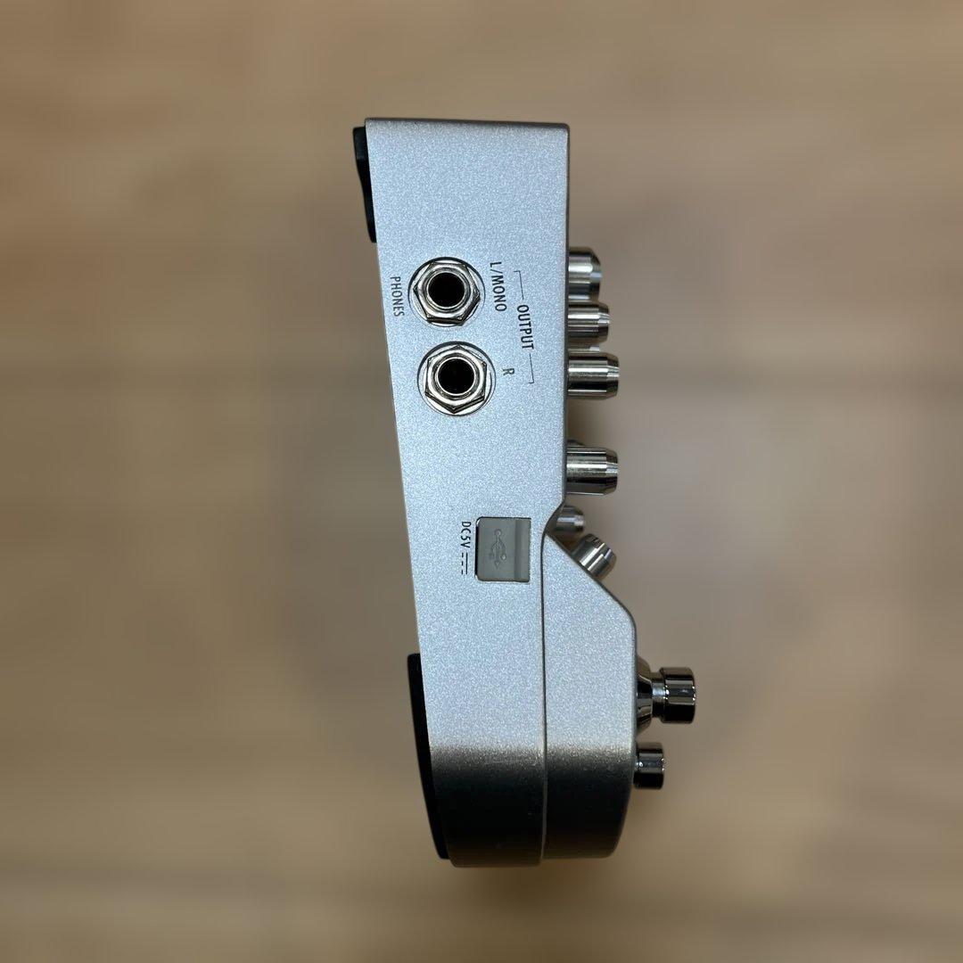 美品　箱あり　ZOOM A3 エフェクター　プリアンプ