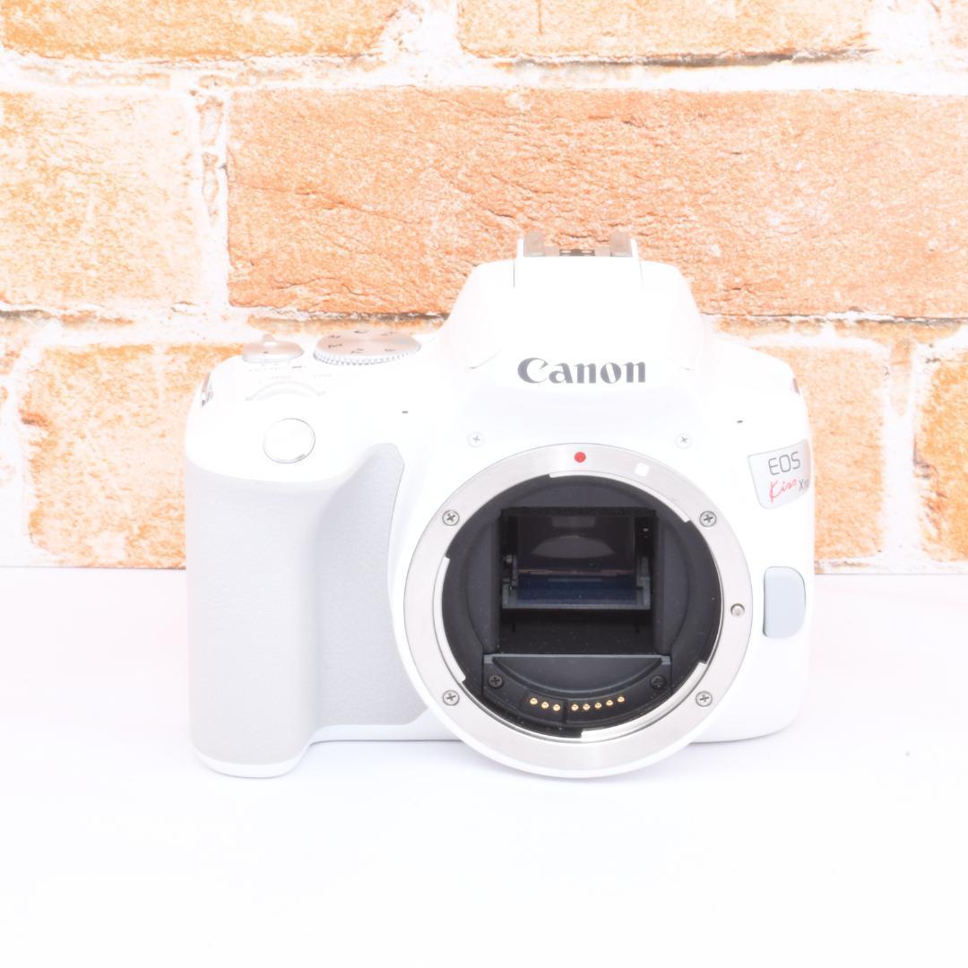 ホワイトキャノン KISSx10 年末大感謝セール✨Wi-Fi機能✨Canon Kiss X10✨