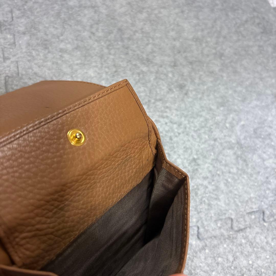 PRADA 茶色　財布　ゴールド　三つ折り