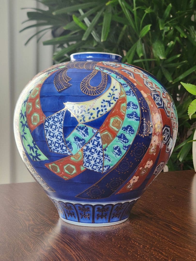 古伊万里 花瓶 壺 有田焼 GOLDIMARI 結び 金襴手 骨董 伊万里焼 - メルカリ