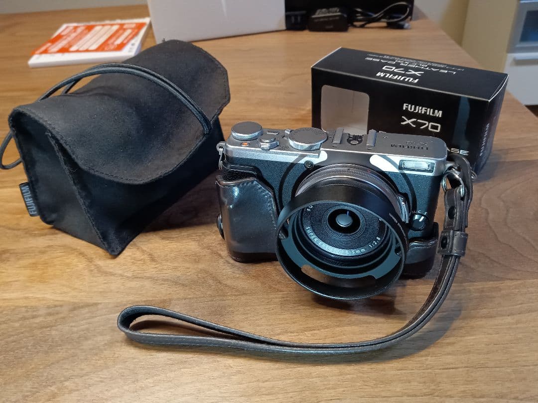 純正レザーケースSET付き】FUJIFILM X70【取説+元箱+保証付】 純正