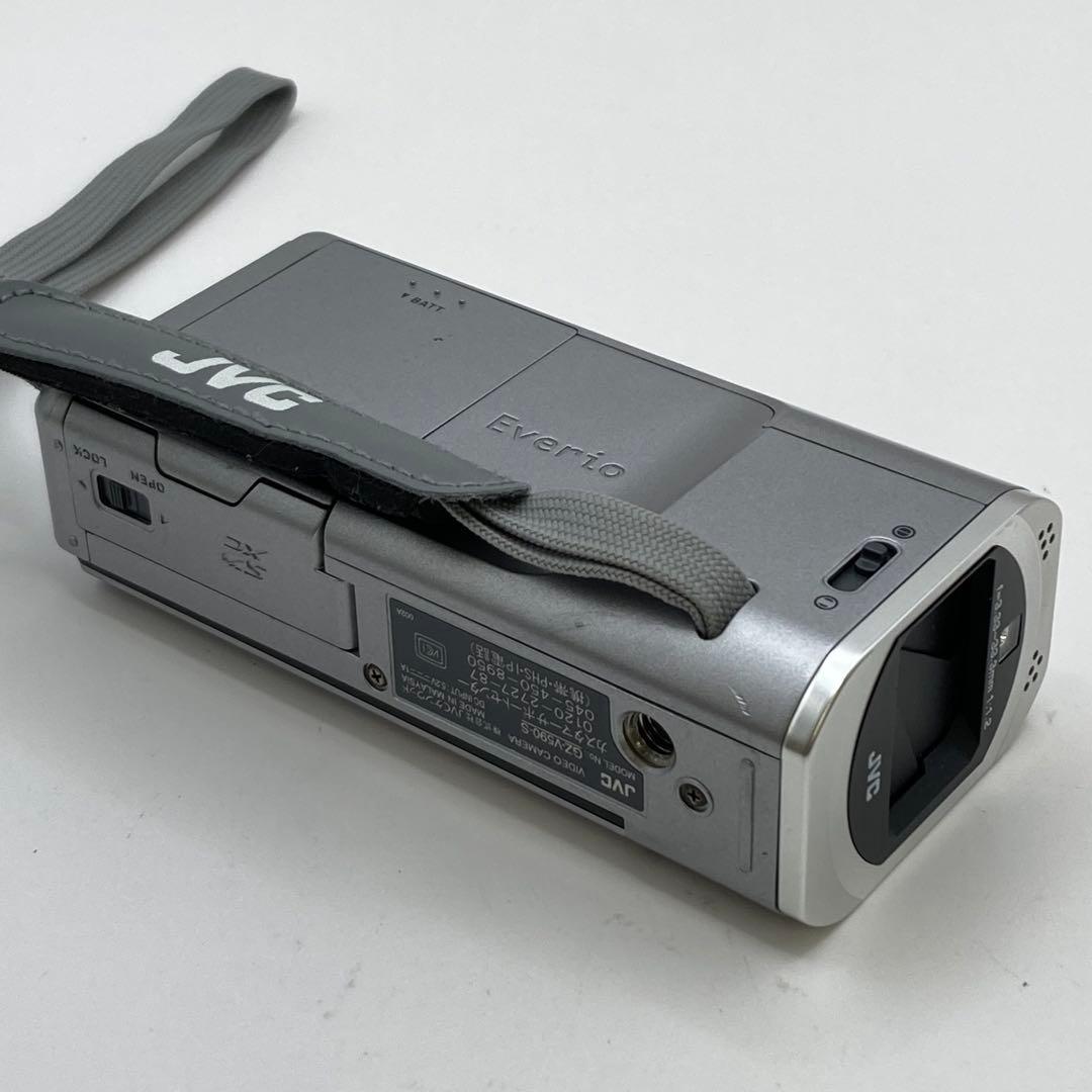 JVC GZ-V590-S プレシャスシルバー