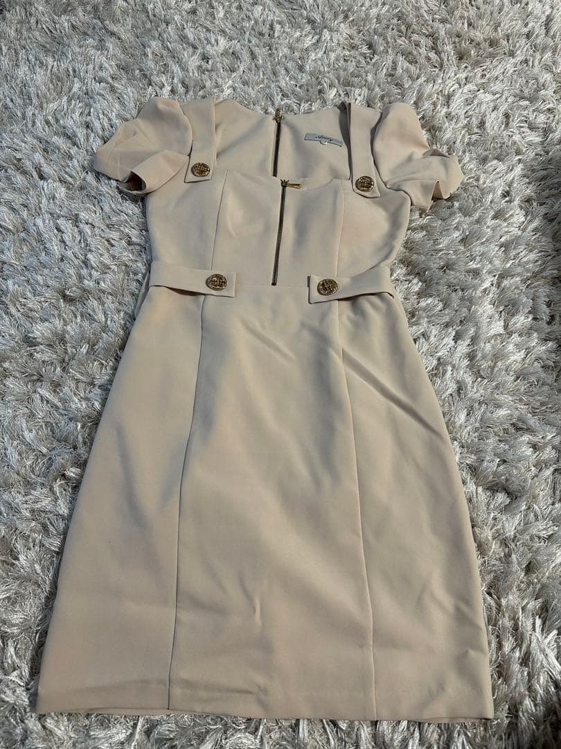 Andy ベージュ タイトドレス