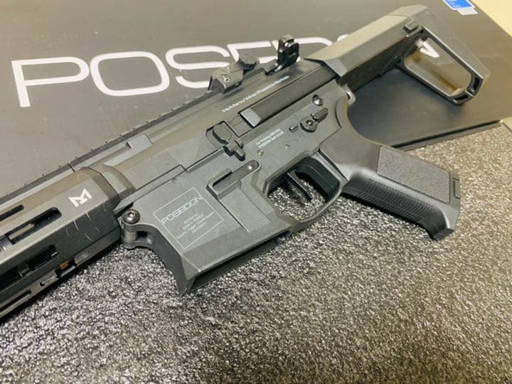 POSEIDON PUNISHER 5 電子トリガー搭載電動ガン