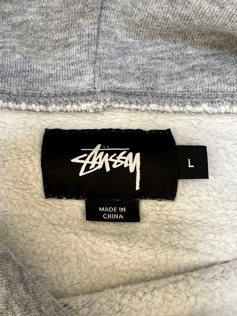 Stussy グレー 刺繍 フード付きパーカー Ｌサイズ