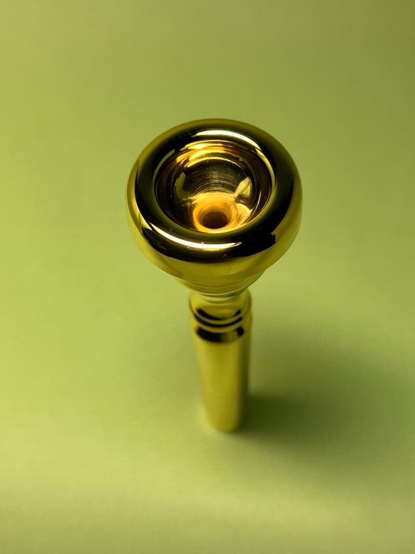 美品ニューヨーククラシック　３Ｍ　金メッキ　トランペットマウスピース