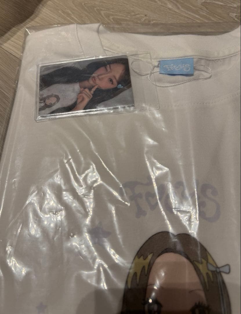 hearts2hearts FOCUS MD Tシャツ　新品未開封　ステラ