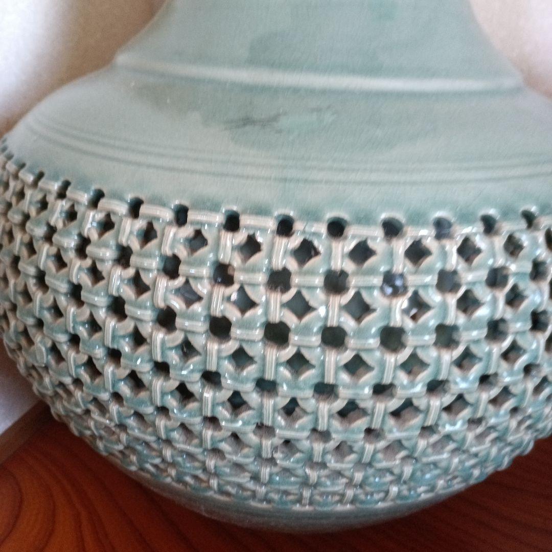 緑色陶器花瓶 獅子の持ち手付き