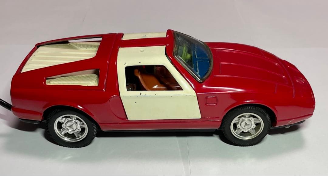 【ビンテージ】旧バンダイ ブリキ製ベンツC111 ワイヤードリモコン付 23cm