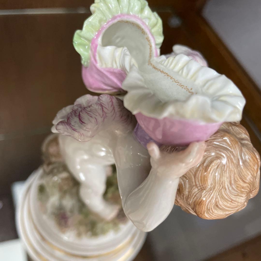 マイセン靴を持つ天使 アンティークフィギュア