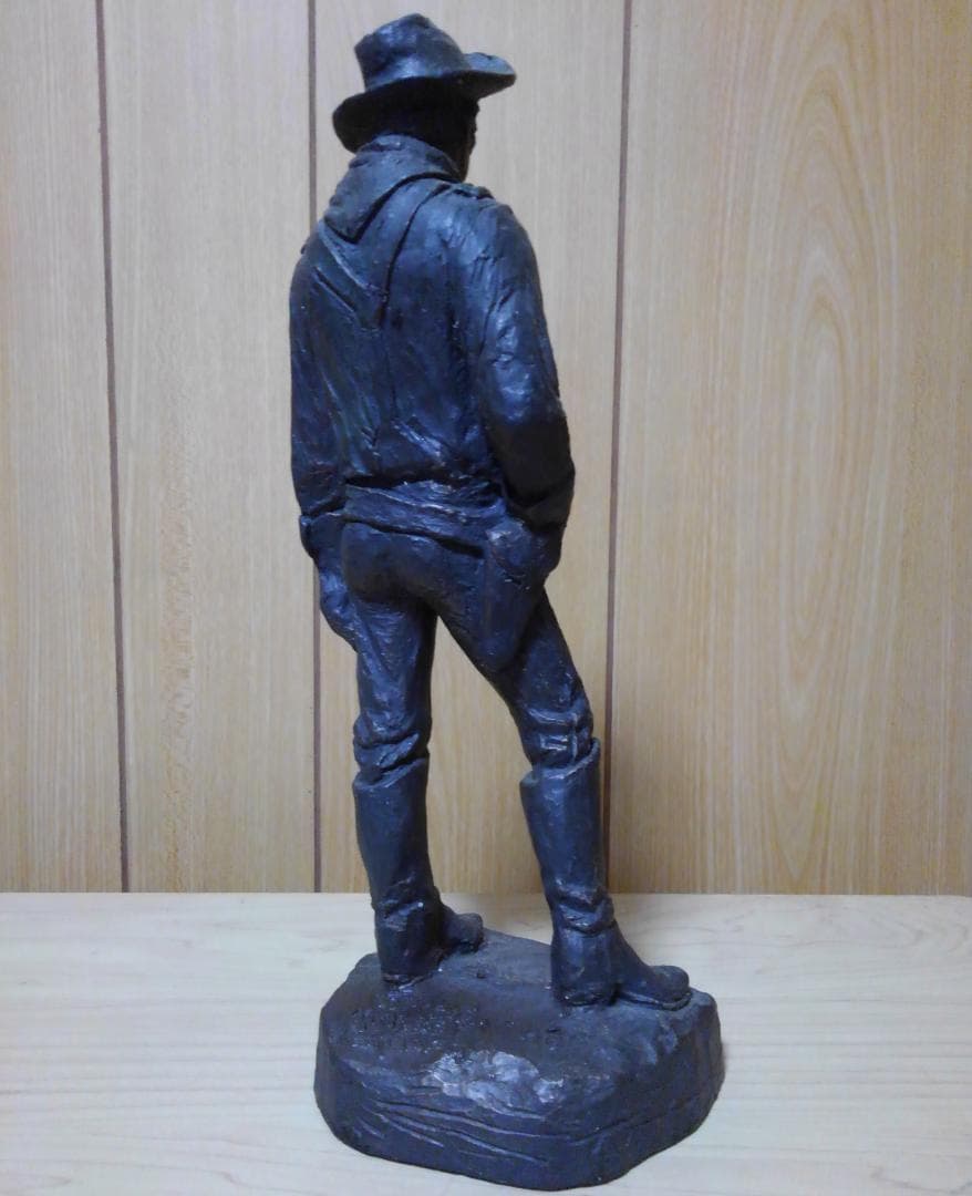 カウボーイ置物 Michael Garman Cowboy Statue - 工芸品本物