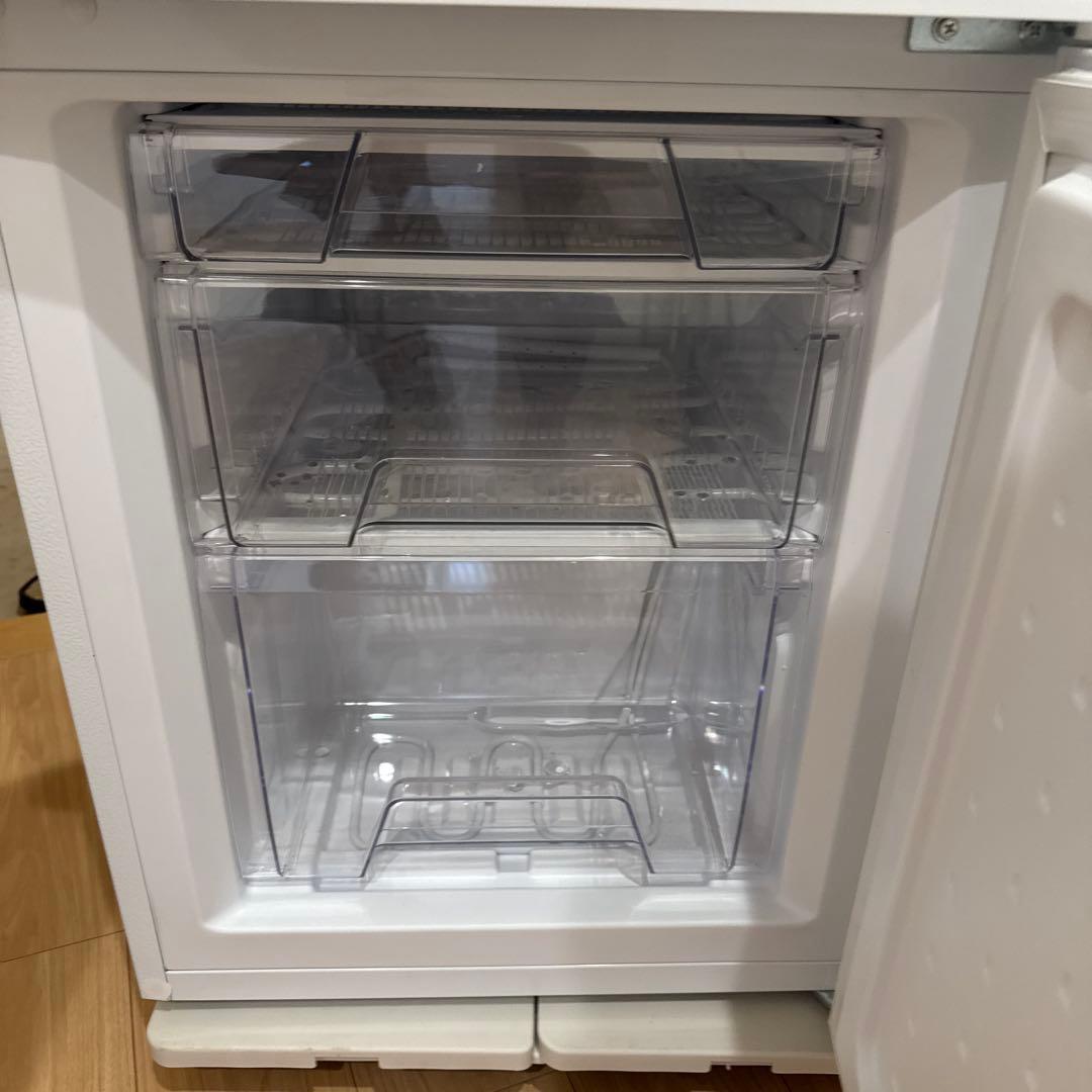 購入して2ヶ月　IRSO-14A 冷蔵庫 アイリスオーヤマ　保証書あり