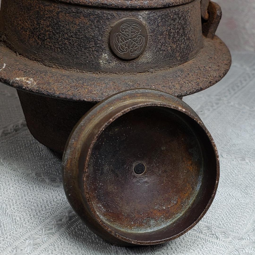 大名品】◇『徳川家伝来 三つ葉葵紋 鉄瓶』 ◇検）徳川家康 亀文