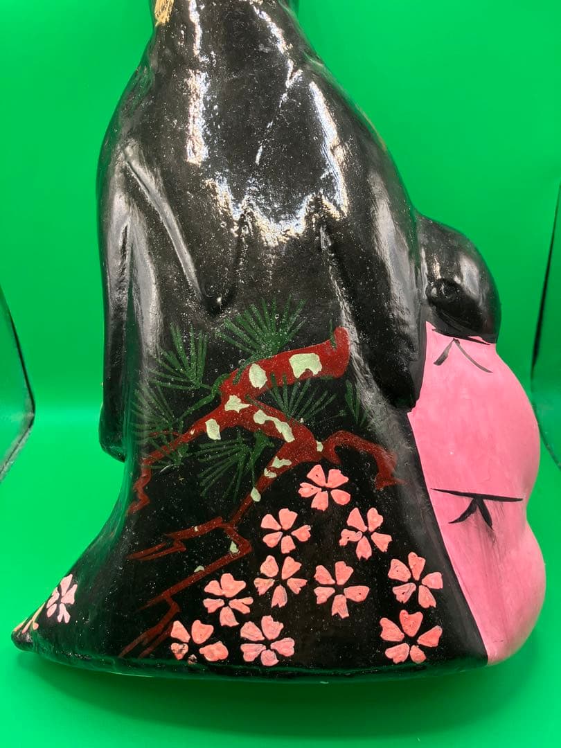 ❣️中野土びな❣️見れば見るほど味わいを感じる素朴でホッコリな