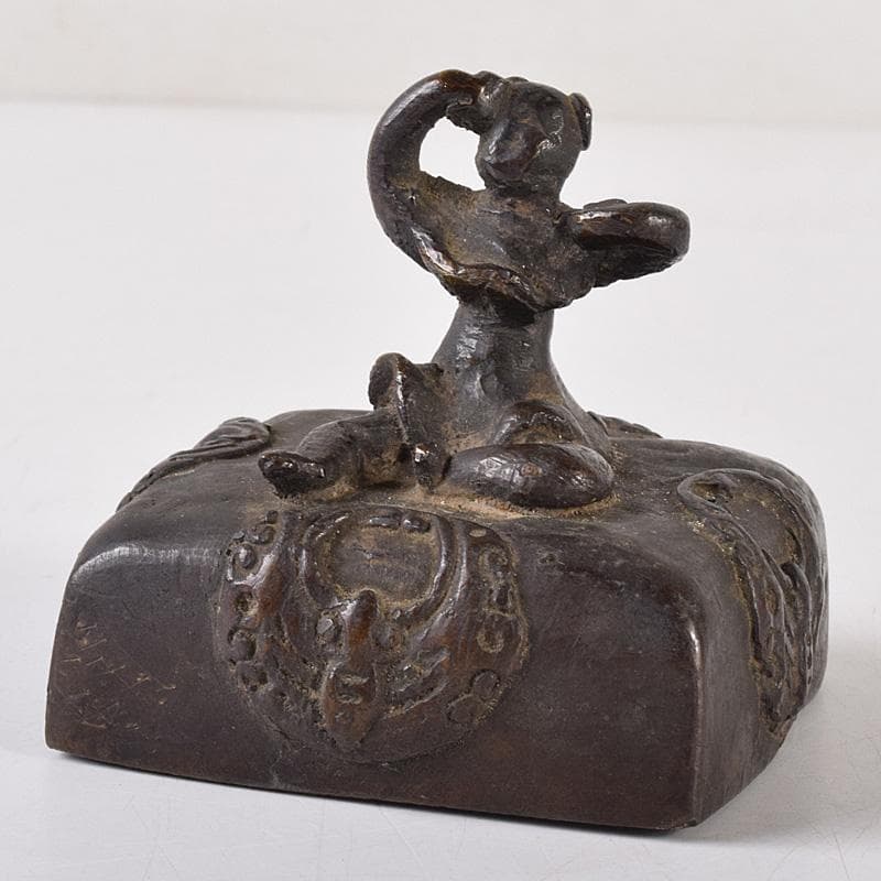 中国　書道具　篆刻　古銅　唐子摘　印材　V　7465