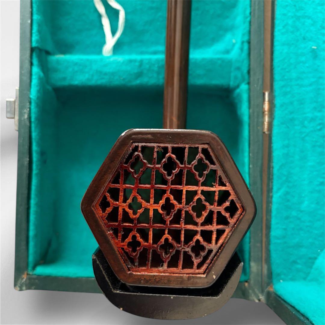 二胡 】敦煌牌入門向け 本皮仕様 南胡 木製本体 弦・駒付 ハードケース