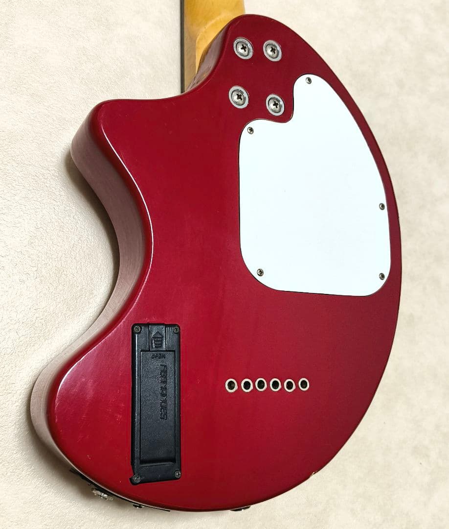 【美品】ZO-3 レッド アンプ内蔵ミニギター ヘッドフォン端子付 ミニギター