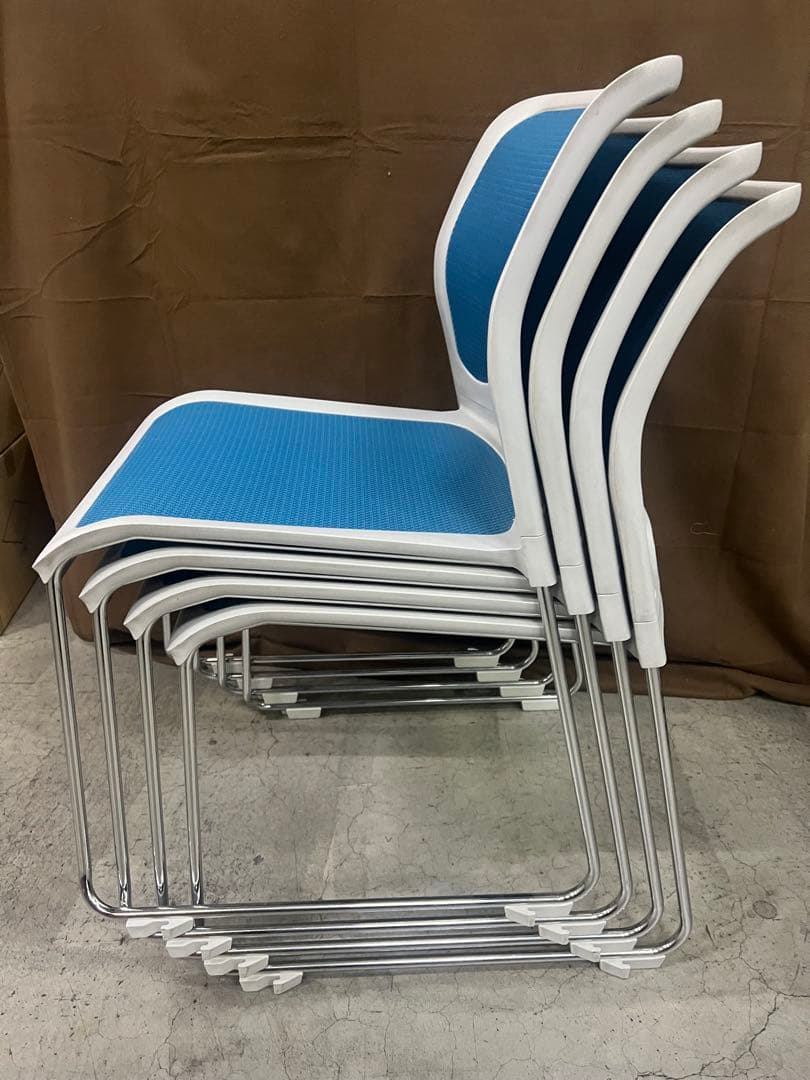 【4脚セット】コクヨ　スタッキングチェア　カラベル