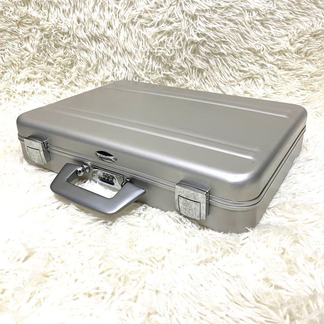 ゼロハリバートン アタッシュケース Elite by ZERO エリート アルミ