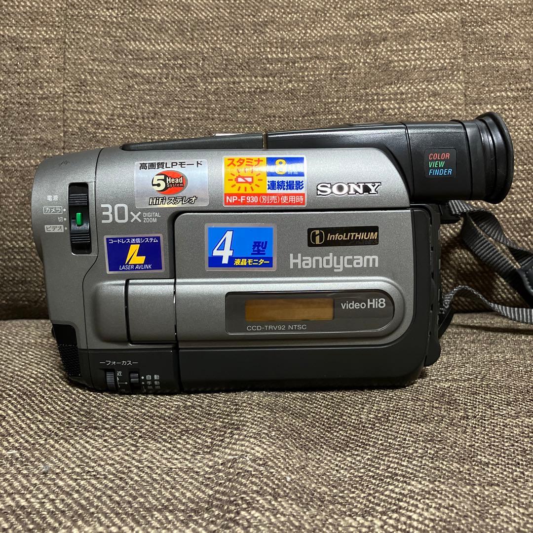 箱付属品あり Sony Handycam Hi8 ビデオカメラCCD-TRV92