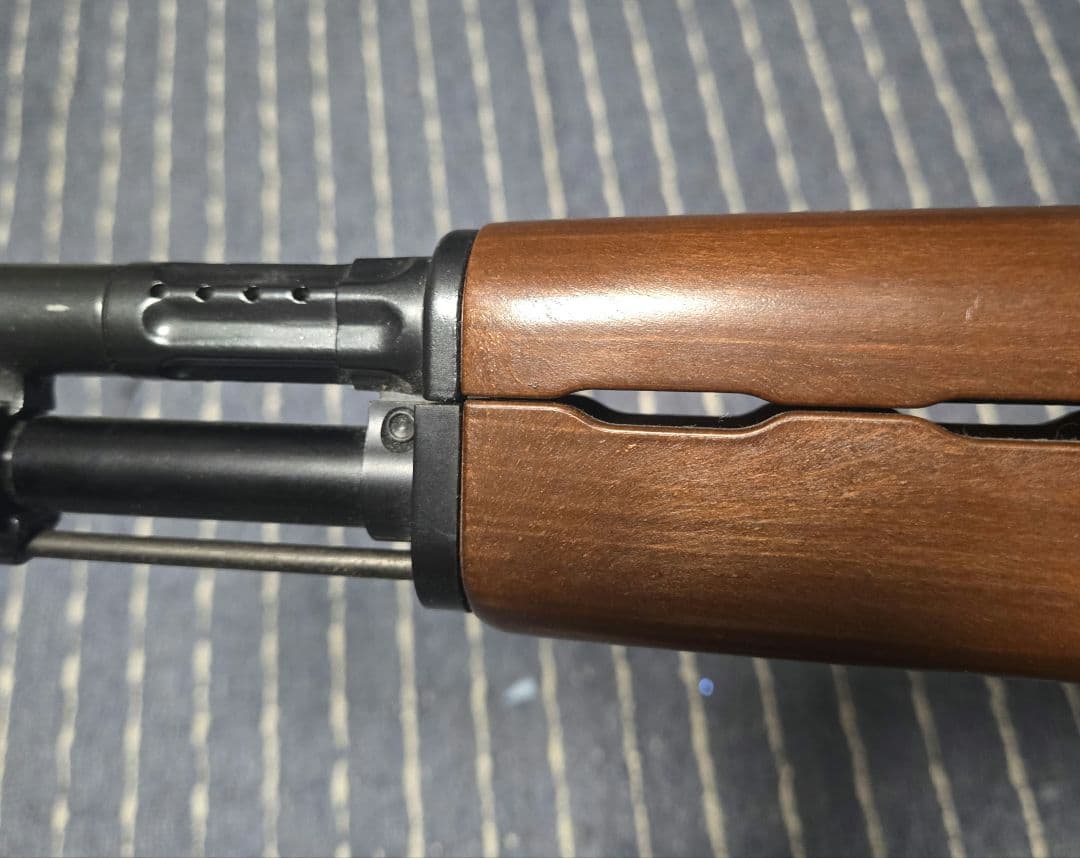 東京マルイ電動ガン　AK47