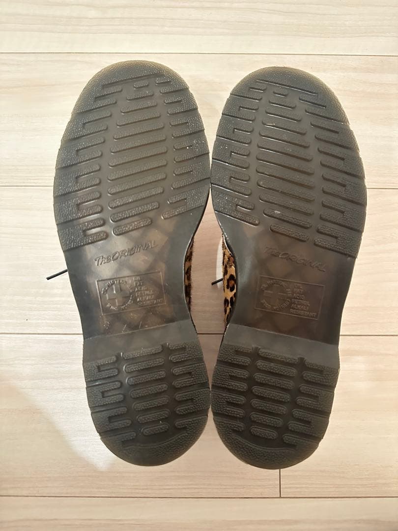 Dr. Martens レオパード柄レザーシューズ