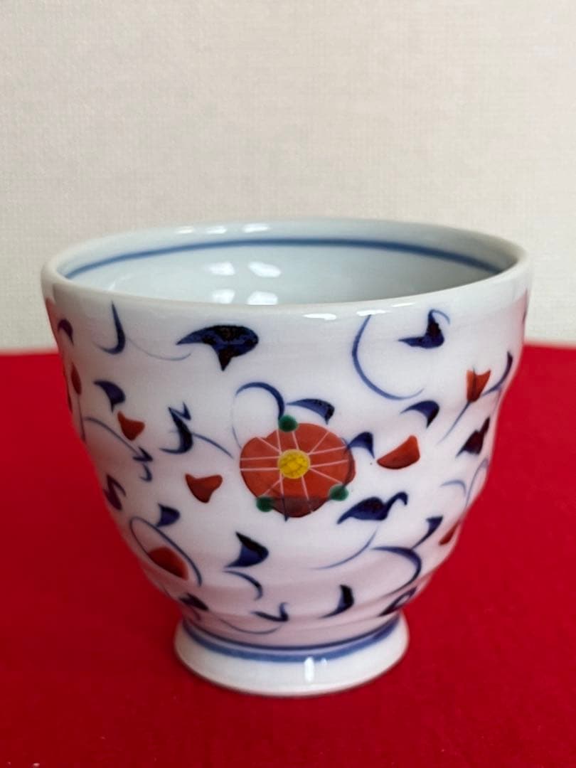 泰山 四代 武腰潤 草花繋ぎ 茶碗 碗 K362 共箱・共布・陶歴