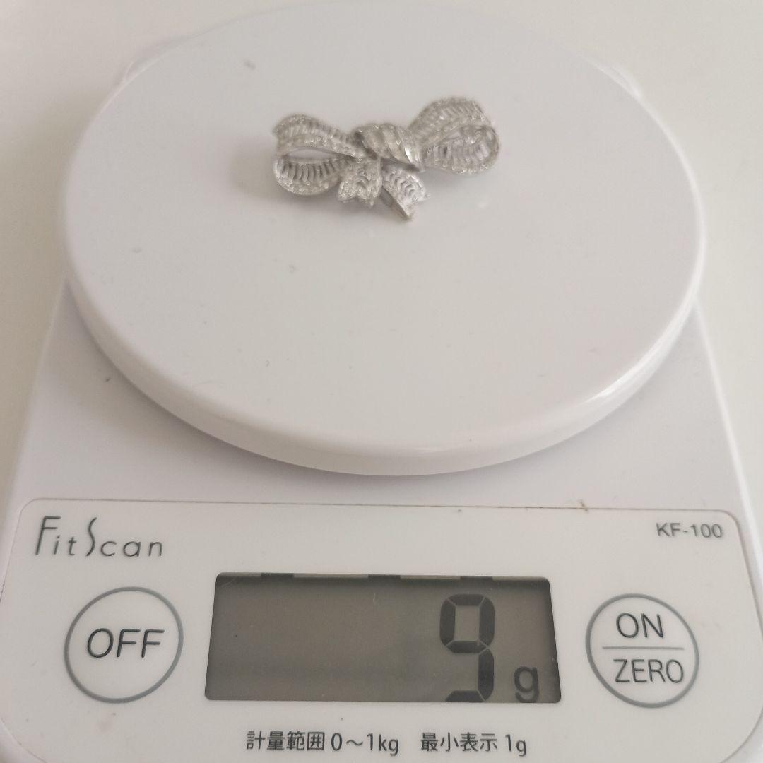 K18エレガント リボン型 ダイヤモンド装飾ブローチ