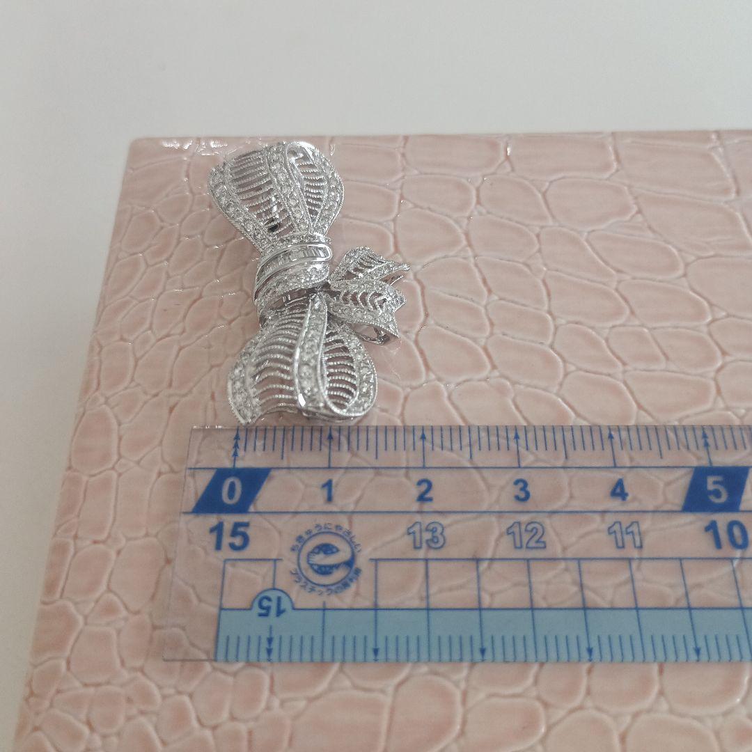 K18エレガント リボン型 ダイヤモンド装飾ブローチ