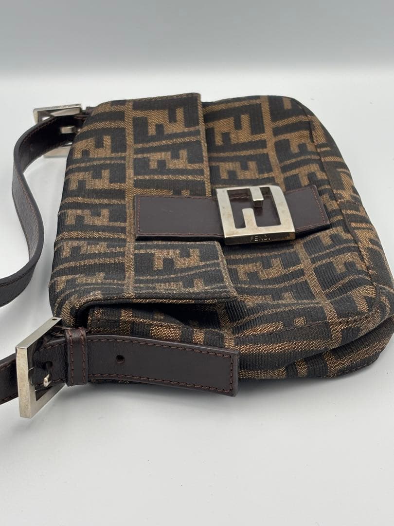 Fendi FFロゴ柄 ショルダーバッグ