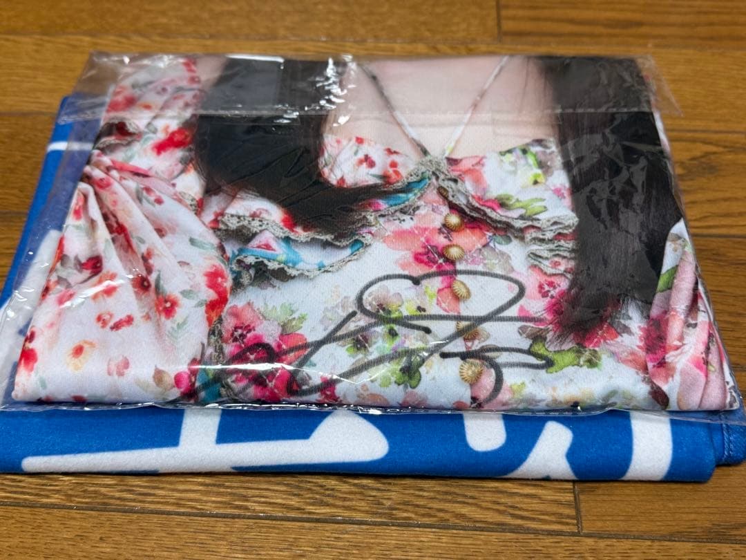 乃木フェス 元乃木坂46 与田祐希 直筆サイン入りTシャツ - メルカリ