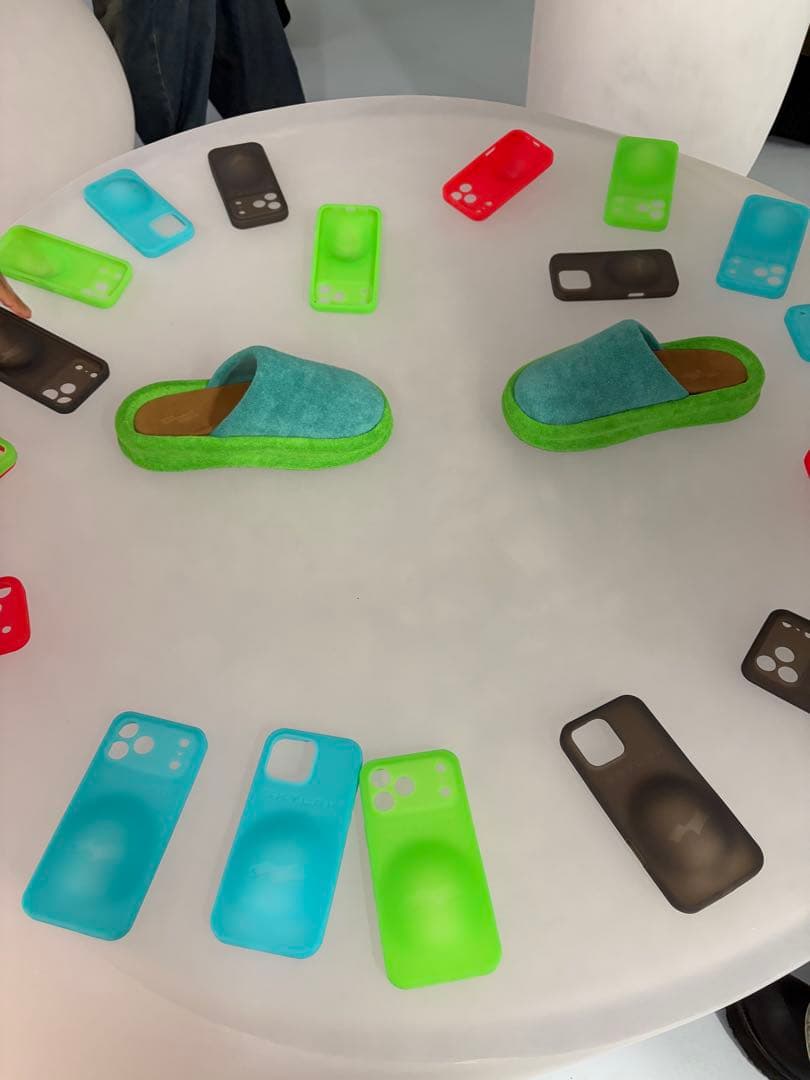 SKYLRK iPhone 17 PRO MAX BUMP CASE