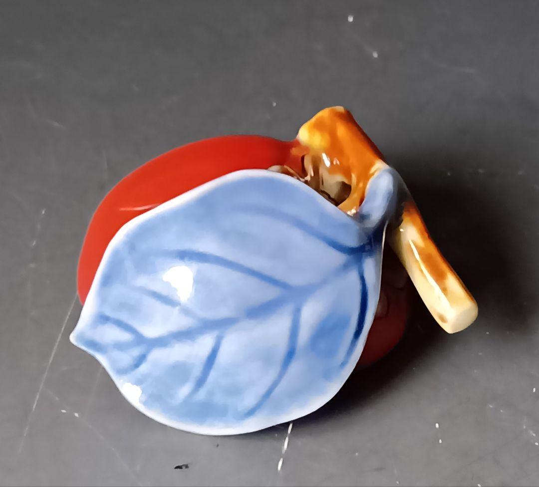 と*ん様 12代・酒井田柿右衛門「帯留/色絵 柿」/共箱