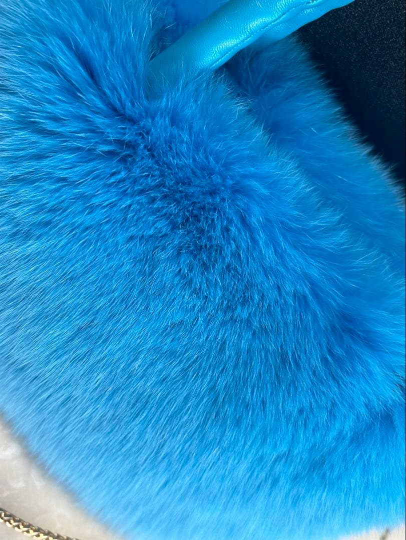 上質サガフォックスファーバッグ　ブルー　最安値