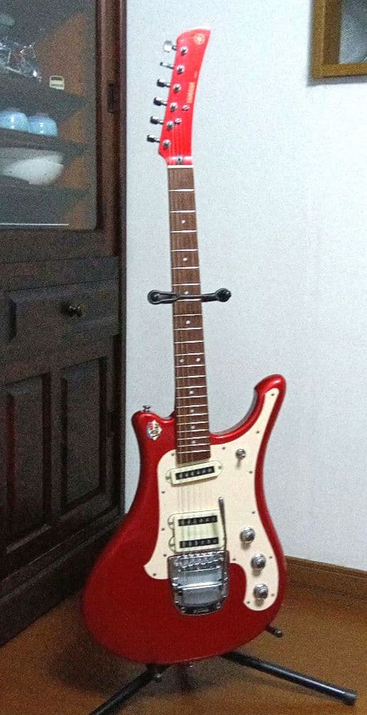 ヤマハエレキギターSGV300